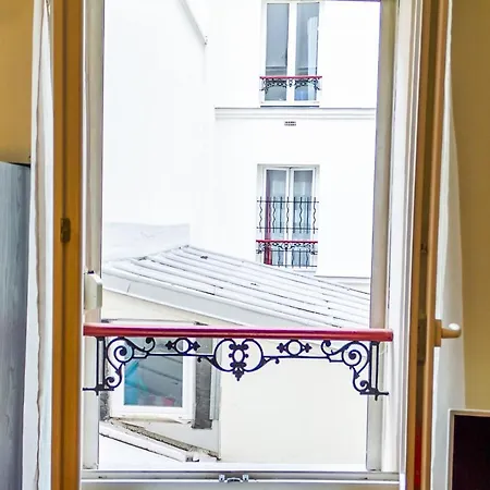 Charming Studio Near La Villette *